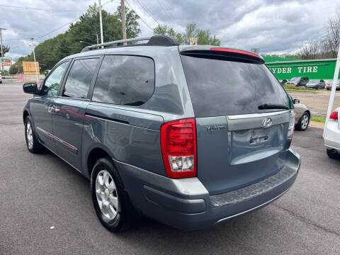 2007 Hyundai Entourage SE
