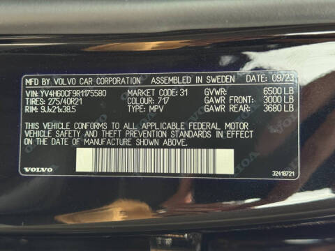 2024 Volvo XC90 Recharge T8 Ultimate Bright Theme 7P