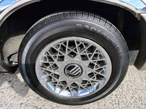 2001 Mercury Grand Marquis GS