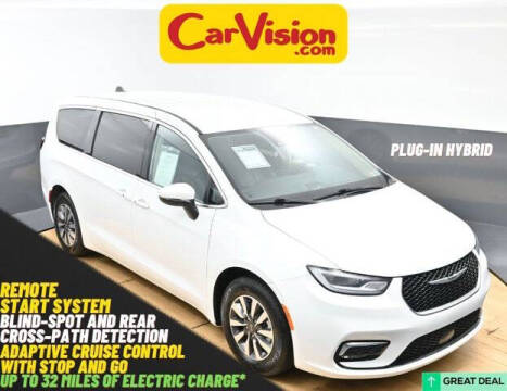 2023 Chrysler Pacifica Plug-In Hybrid Touring L