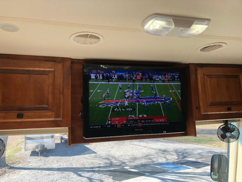 2012 Tiffin Allegro RED