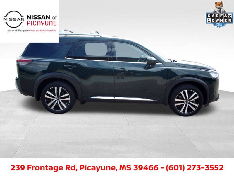 2024 Nissan Pathfinder Platinum