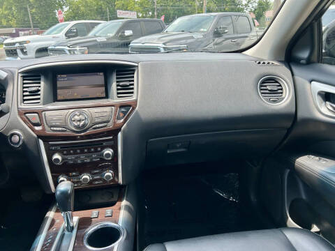 2015 Nissan Pathfinder SL