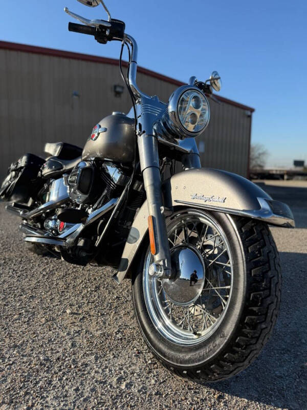 2016 Harley-Davidson Heritage Softail  for sale at CHROME CYCLES LLC in Midlothian TX