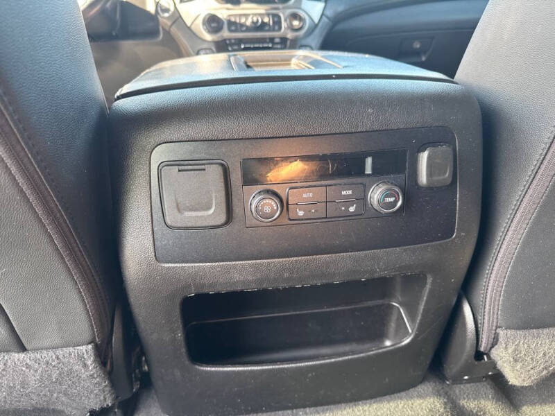 2020 GMC Yukon XL SLT