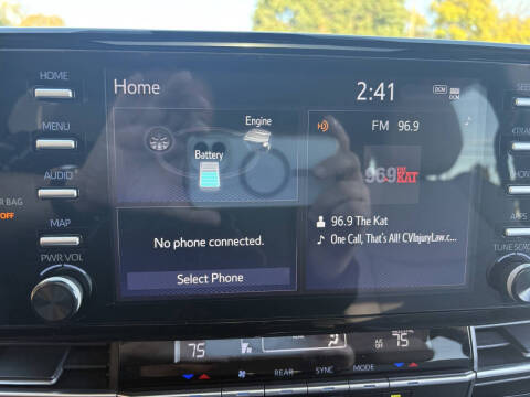 2022 Toyota Sienna LE 8-Passenger