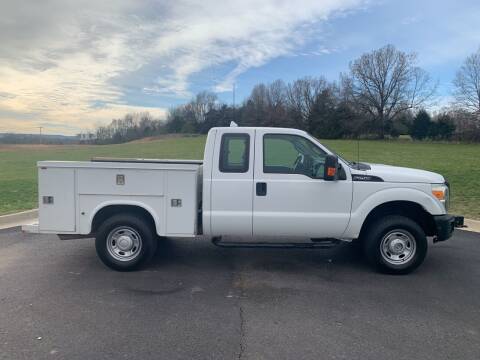 2012 Ford F-250 Super Duty for sale at V Automotive in Harrison AR