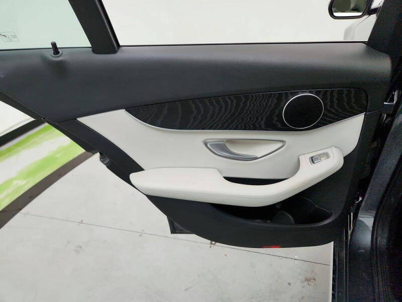 2017 Mercedes-Benz C-Class