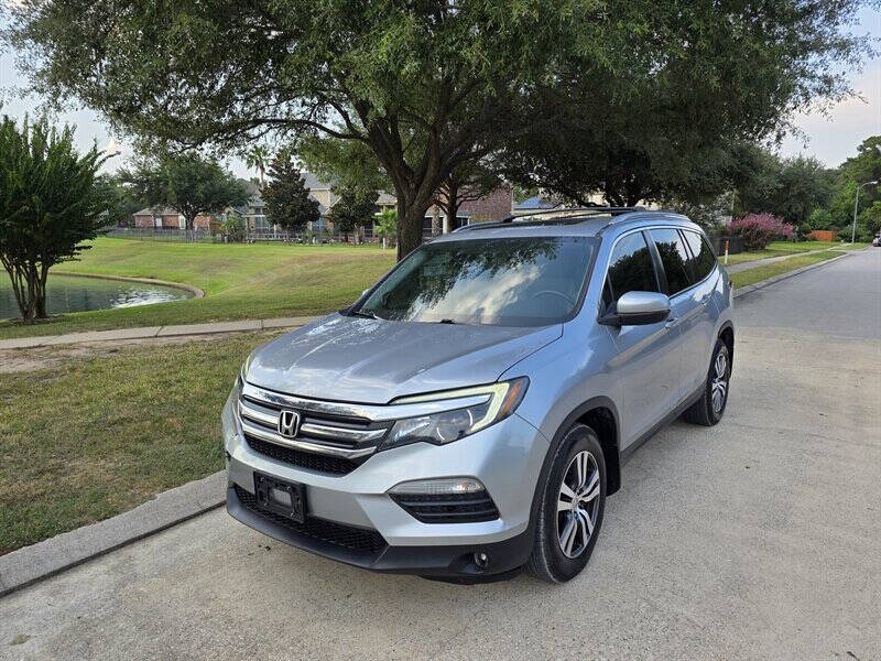 Silver 2017 Honda Pilot EX-L EX-L 4dr SUV 2
