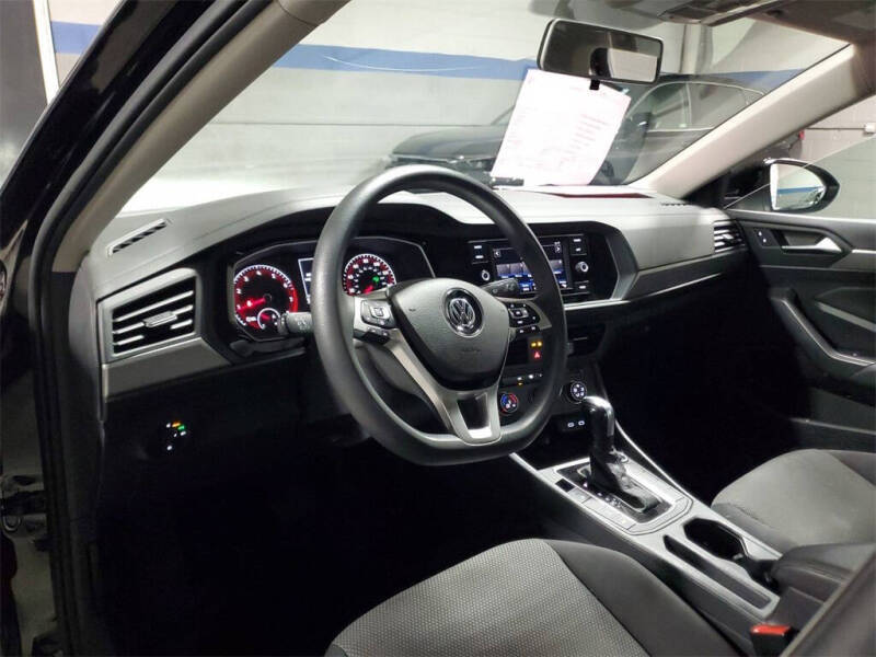 2020 Volkswagen Jetta R-Line