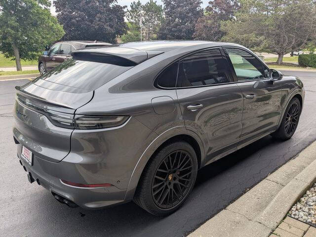 2022 Porsche Cayenne GTS Coupe