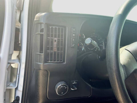2025 GMC Savana 3500
