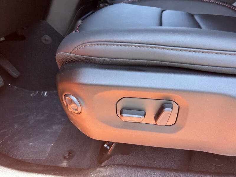 2025 Jeep Wrangler Rubicon X