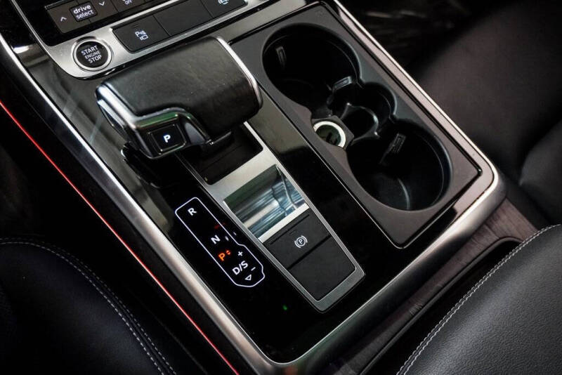 2021 Audi Q8 quattro Premium Plus 55 TFSI