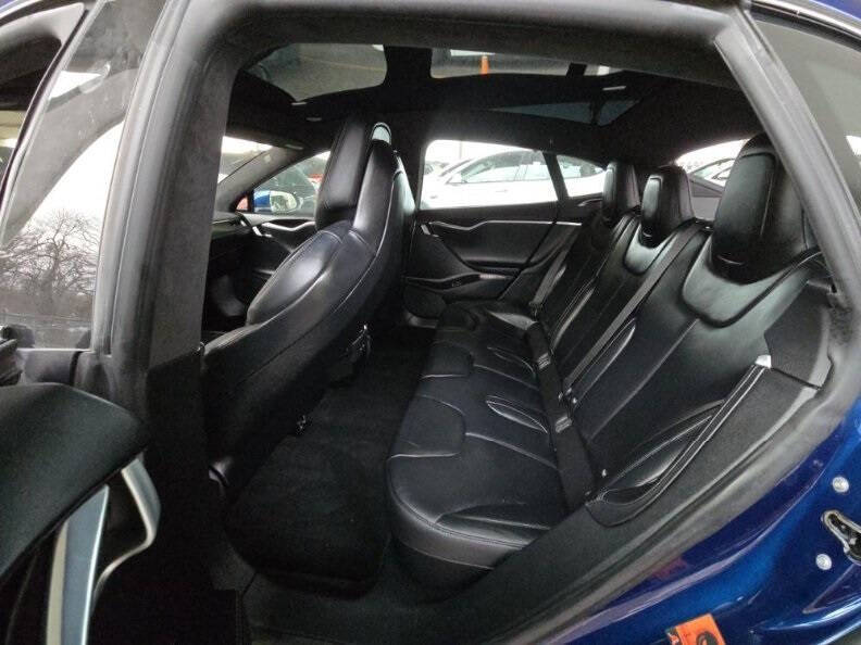 2017 Tesla Model S 75D