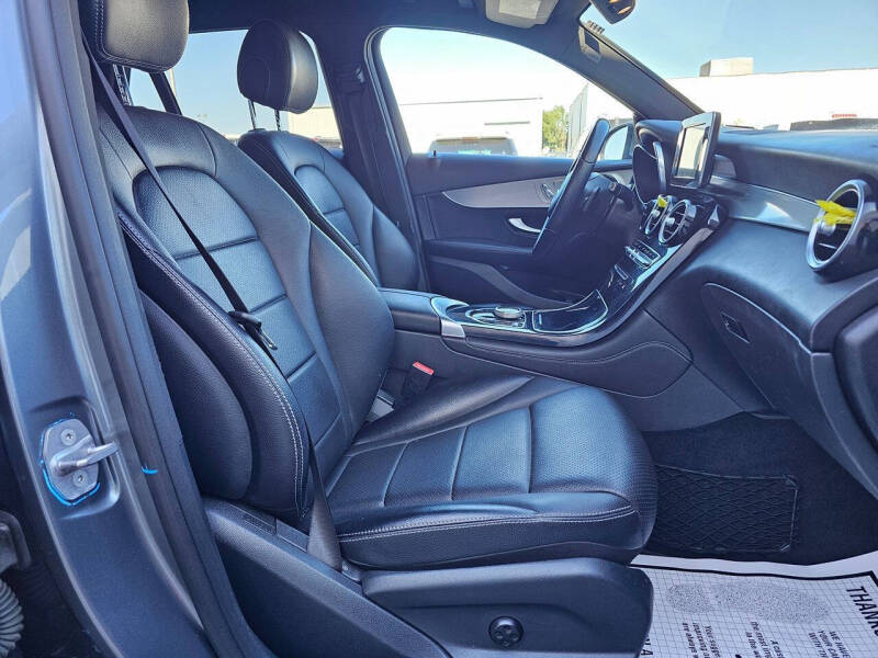 2017 Mercedes-Benz GLC GLC 300 4MATIC
