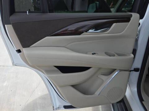 2017 Cadillac Escalade Premium Luxury