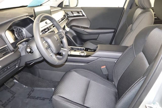 2026 Mitsubishi Outlander ES