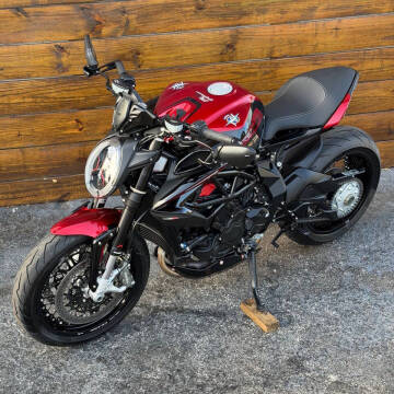 2022 MV Agusta Dragster RR
