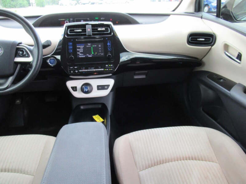 2016 Toyota Prius Four