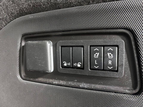 2022 Cadillac Escalade Premium Luxury