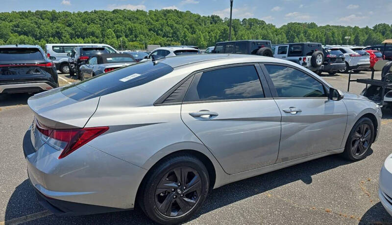 2022 Hyundai Elantra