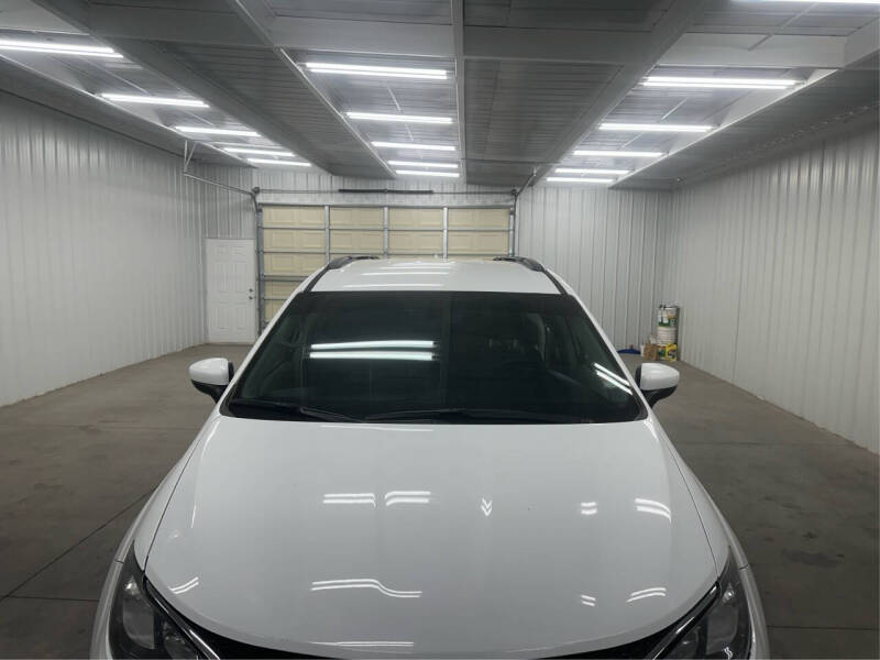 2020 Chrysler Voyager LXi