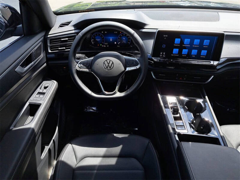 2025 Volkswagen Atlas Cross Sport SEL 4Motion