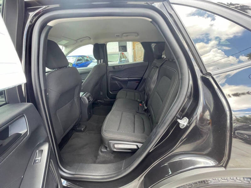 2025 Ford Escape Active