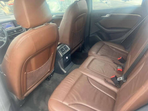 2015 Audi Q5 2.0T quattro Premium Plus