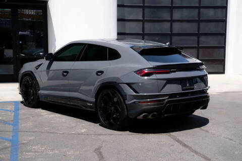 2024 Lamborghini Urus Performante
