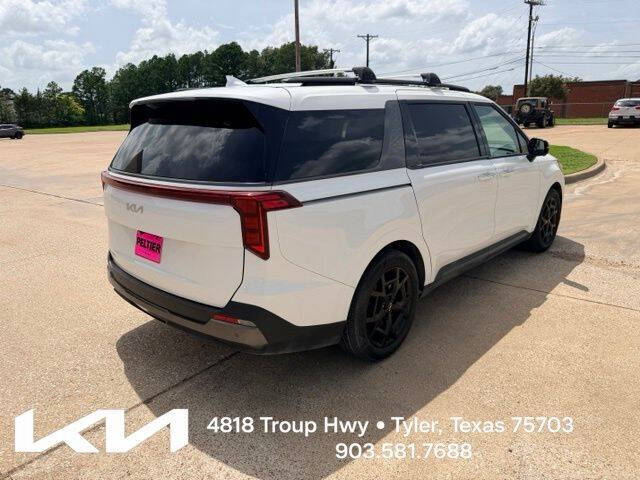 2025 Kia Carnival SX