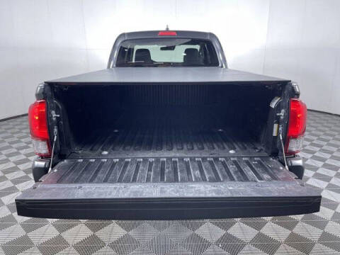 2022 Toyota Tacoma SR