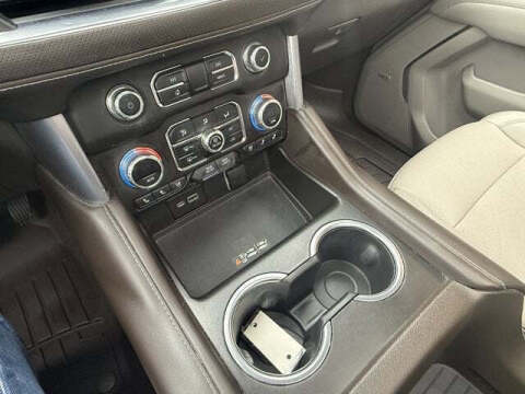 2023 GMC Yukon XL SLT