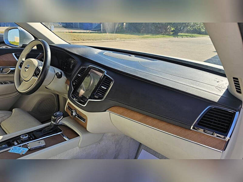 2016 Volvo XC90 T6 Inscription