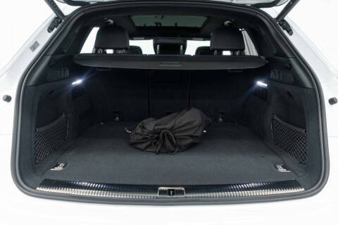 2024 Audi Q5 e quattro S line Prestg 55 TFSI