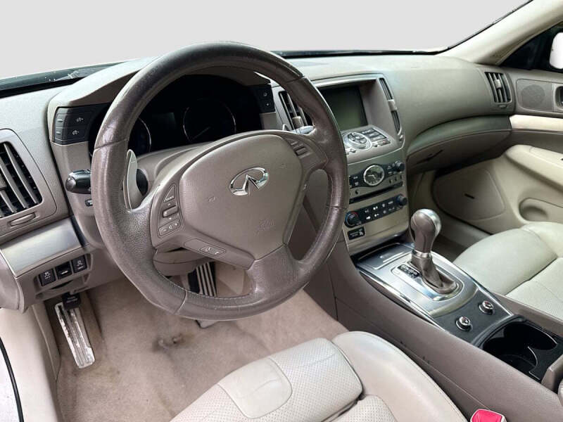 2011 Infiniti G37 Sedan Journey