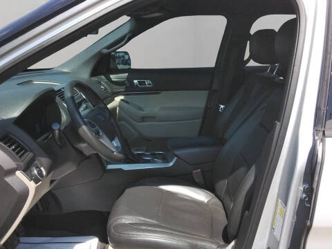 2015 Ford Explorer
