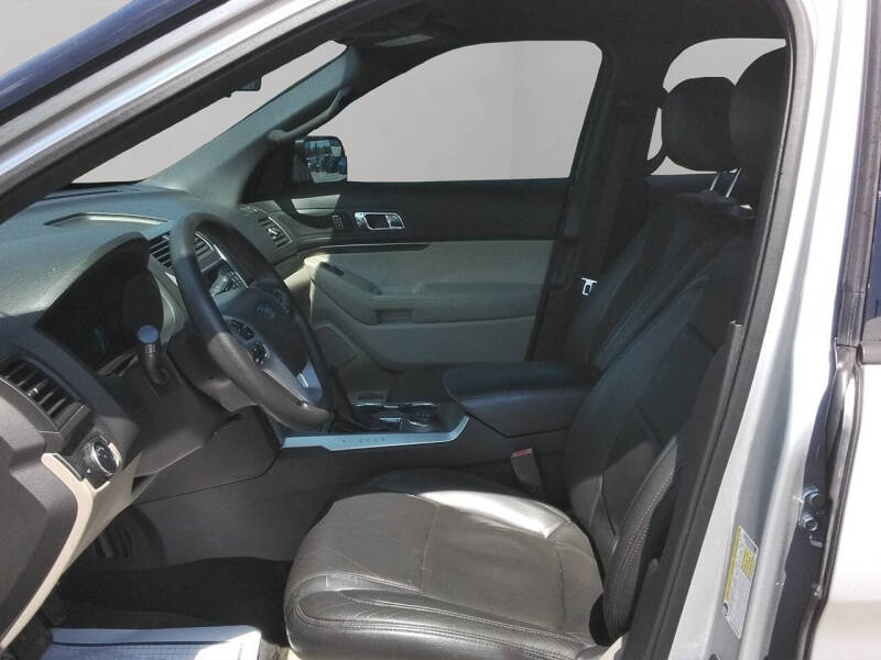 2015 Ford Explorer