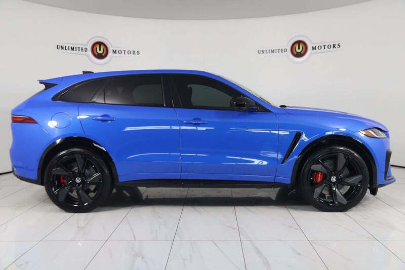 2024 Jaguar F-PACE SVR