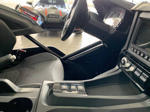 2023 Polaris Slingshot