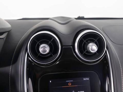 2023 McLaren GT