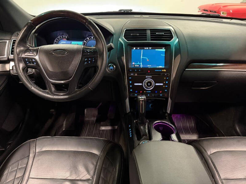 2017 Ford Explorer Platinum