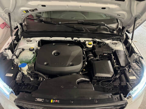 2021 Volvo XC40 T5 R-Design