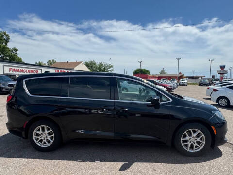 2017 Chrysler Pacifica LX