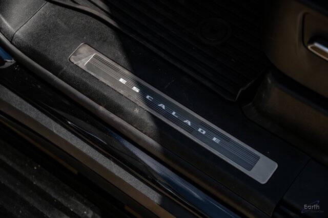 2025 Cadillac Escalade-V