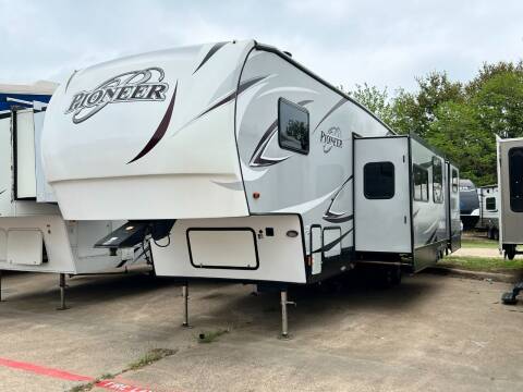 2019 Heartland Pioneer PL322 for sale at Buy Here Pay Here RV in Burleson TX
