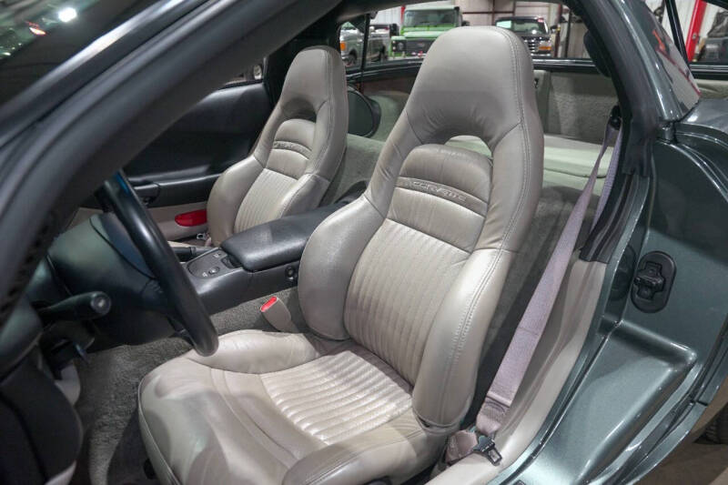2003 Chevrolet Corvette