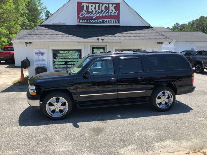 2004 Chevrolet Suburban for sale at BRIAN ALLEN'S TRUCK OUTFITTERS in Midlothian VA