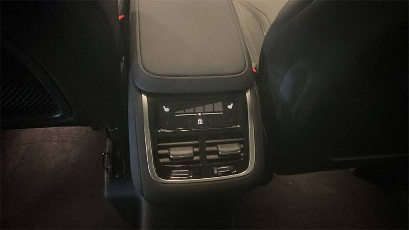 2026 Volvo XC90 B6 Plus 7P